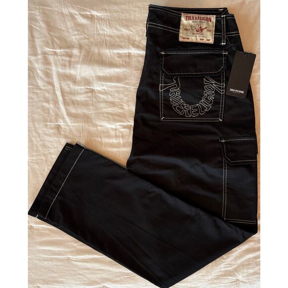 NWT True Religion Outline Graphic Letter Cargo Pants Jet Black Size 34 Rare Y2K